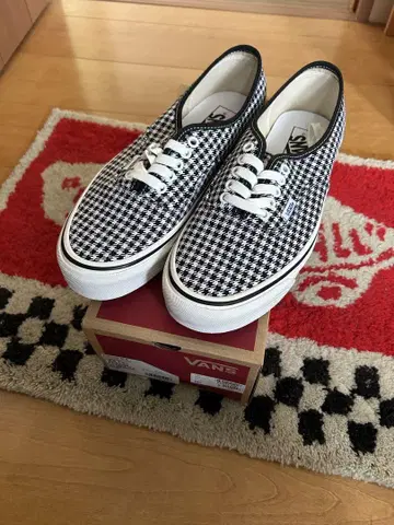 미사용 새상품 VANS 오센틱 27.5cm