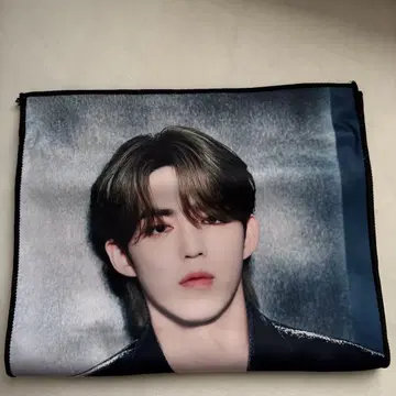 SEVENTEEN RIGHT HERE BIG PHOTO TOWEL