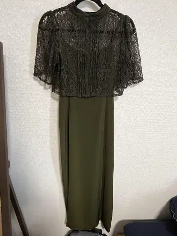 올리브 그린 레이스 드레스