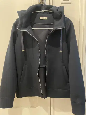 새상품급 BARNEYS NEW YORK 네이비 자켓/블루종 사이즈 38