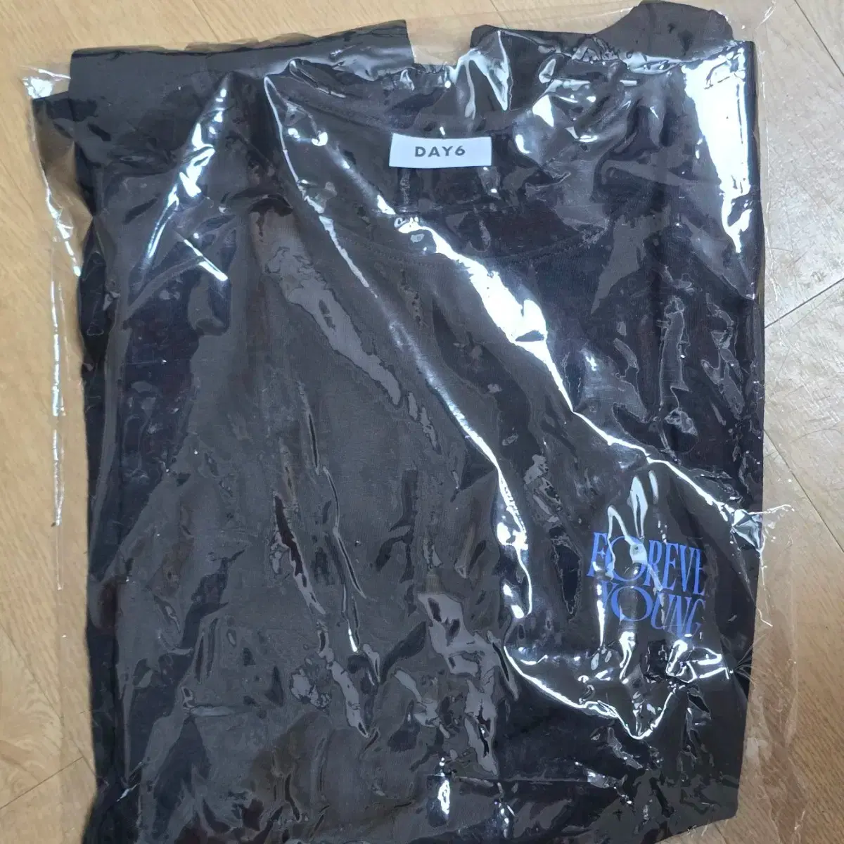 DAY6 | 데이식스 Day6 Forever Young Finale T-shirt on Bunjang