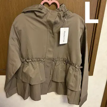 [ 미사용 새상품 ] 시마무라 페플럼 프릴 절개 마운틴 파카 베이지 L