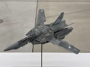 1/48 VF-1A 발키리 전체 페인팅 완성품