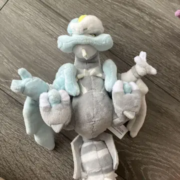 포켓몬 화이트큐렘 봉제 인형