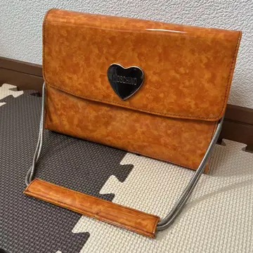 MOSCHINO 오렌지 에나멜 백