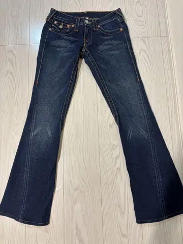 TRUE RELIGION 부츠컷 데님 24 다크 블루