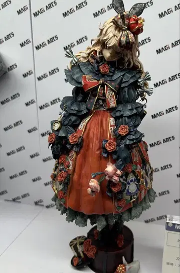 MAGI ARTS 붉은 여왕과 Princess Alice 레진 키트