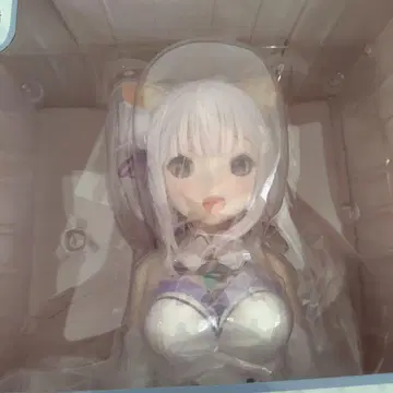 [ 미개봉품 ] 리제로 에밀리아 피규어