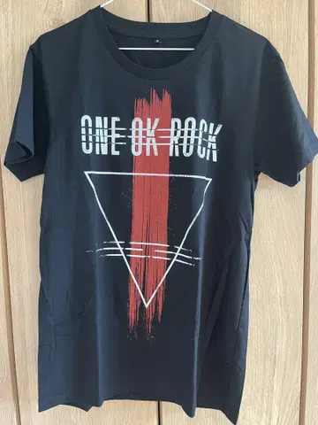 ONE OK ROCK 라이브 투어 티셔츠 M 사이즈