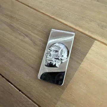 스컬 디자인 머니클립