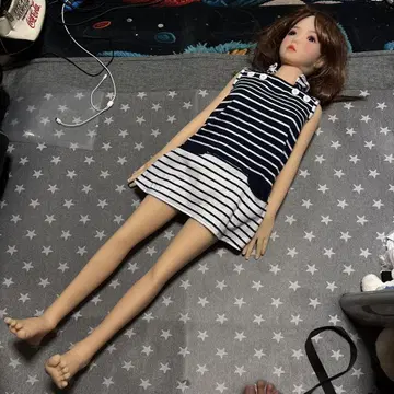 커스텀 인형
