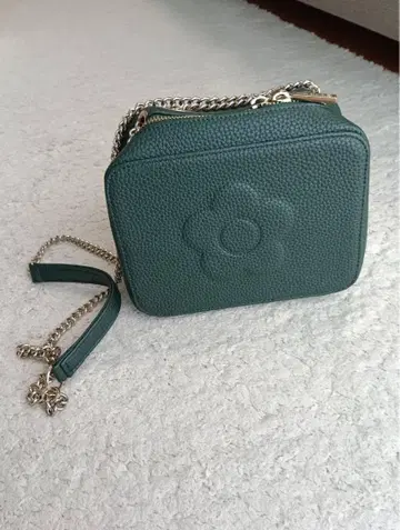 MARY QUANT 엠보싱 숄더백