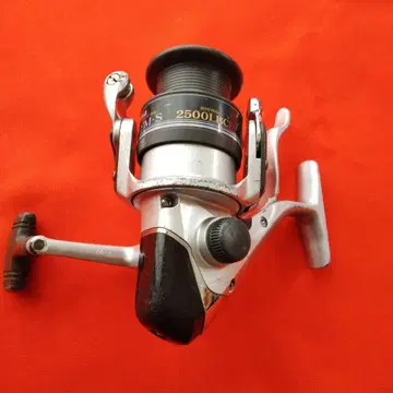 다이와 Daiwa EMBLEN-I-S 2500LBC 낚시릴