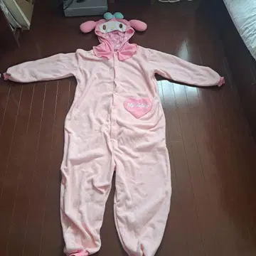 My Melody 플리스 올인원