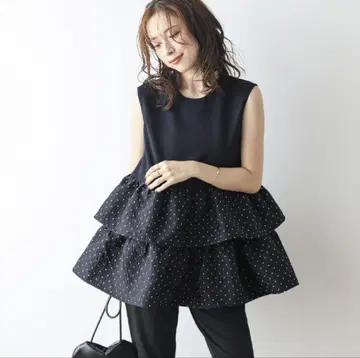 Lajour made in Japan 일본제 페플럼 티어드 상의