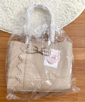 미사용 새상품 아오키 미사코 시마무라 리본 토트백 베이지