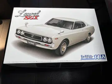더 모델카 14 LAUREL HT 2000SGX '72