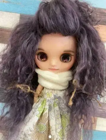 커스텀 인형 보라색 머리카락 꽃무늬 드레스