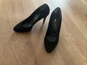 블랙 스웨이드 스틸레토 하이힐