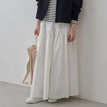BEARDSLEY 비어즐리 티어드 개더 스커트 화이트