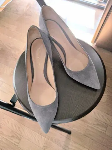 Gianvito Rossi 그레이 스웨이드 하이힐 약 8cm