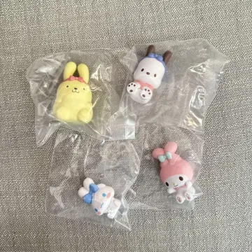 산리오 변신 토끼 피규어 가챠가챠