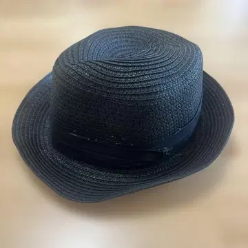 블랙 스트로우 햇