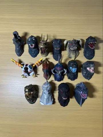 고질라 몬스터 헤드 마그넷 모음