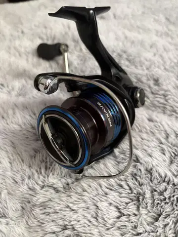 SHIMANO NEXAVE 스피닝 릴 오른손잡이용