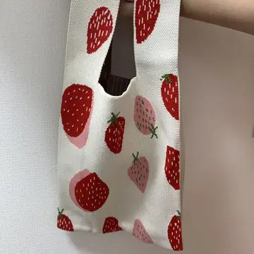 딸기 무늬 니트 토트백