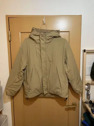 JS Relume Climashield 베이지 다운 자켓