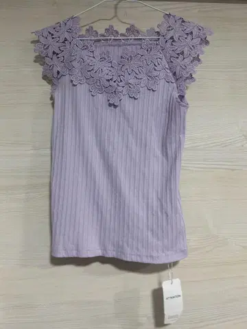 택 포함 새상품 토코 클로젯 연보라 리브 니트 탱크탑 레이스 장식