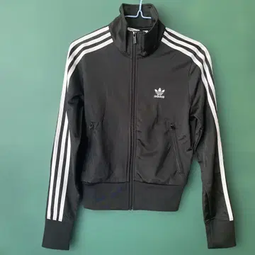adidas 트랙 자켓 (여성용)