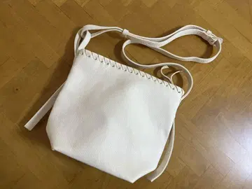 genten 천연 가죽 숄더백 화이트