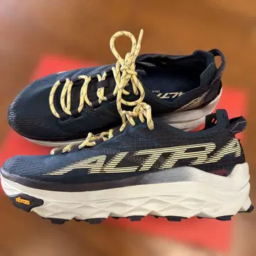 ALTRA 트레일 러닝화