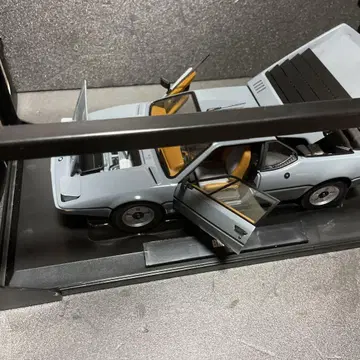 노레브 1/18 BMW M1