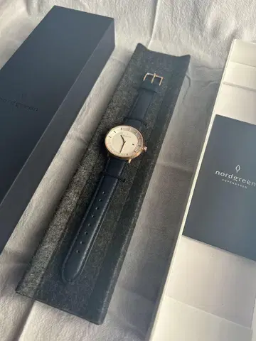 nordgreen 필로소퍼 네이비 손목시계 미사용