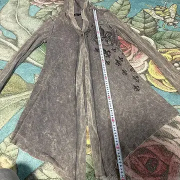 후드 부착 그레이 자수 후드티