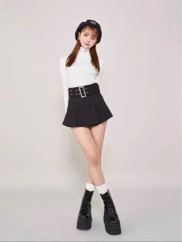 Darich 블랙 플리츠 스커트 와이드 벨트 포함