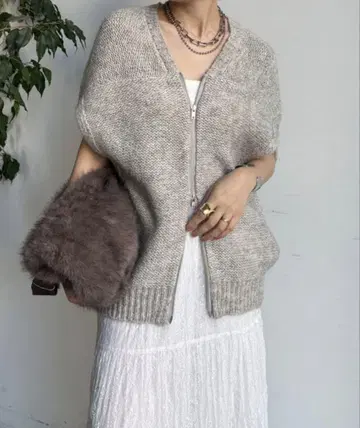 새상품 DOU DOU [ WEB 한정판 ] 더블 지퍼 변형 베스트