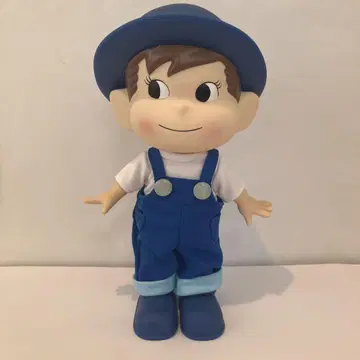파란 오버롤 피규어