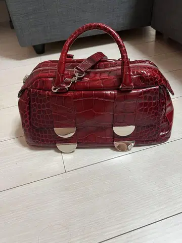 레드 크로커다일풍 핸드백