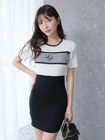 LP 바이컬러 리브 니트 원피스 립 서비스