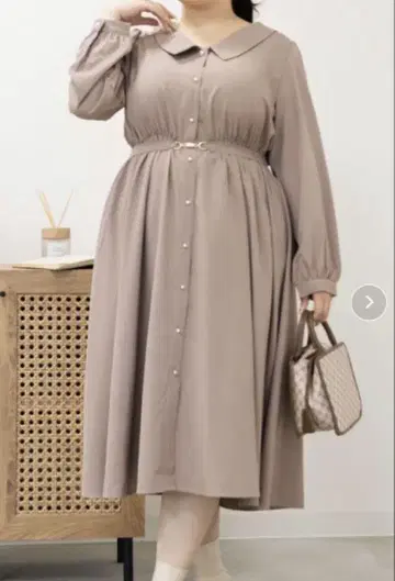 CLETTE 벨트 포함 펄 버튼 원피스