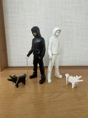 뱅크시 피규어 세트