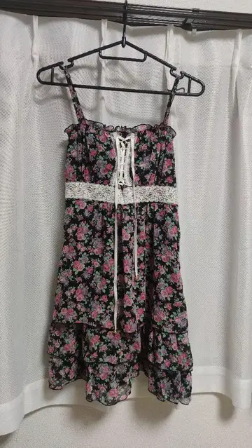 Cecil McBee 꽃무늬 원피스