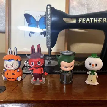 POPMART 팝마트 LABUBU 피규어 4개