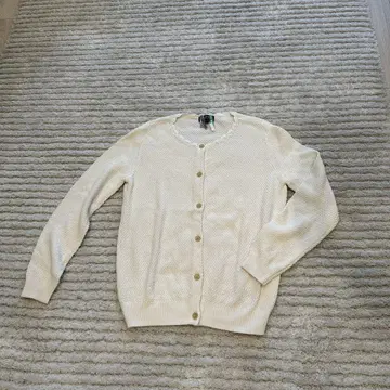 [ 새상품급 ] APC 아페쎄 아이보리 니트 버튼 가디건