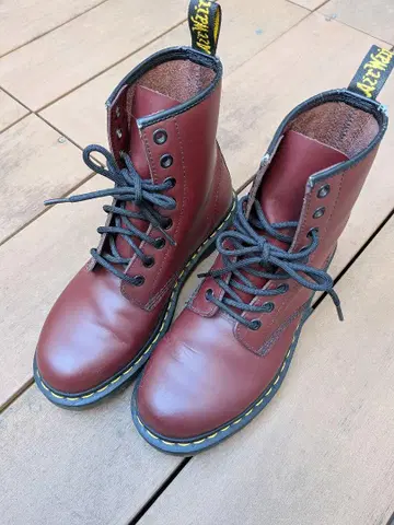 Dr.Martens 8홀 체리 레드 UK5