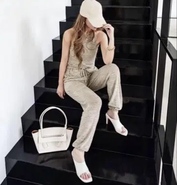 Glam Lips 릴렉싱 조거 팬츠 셋업